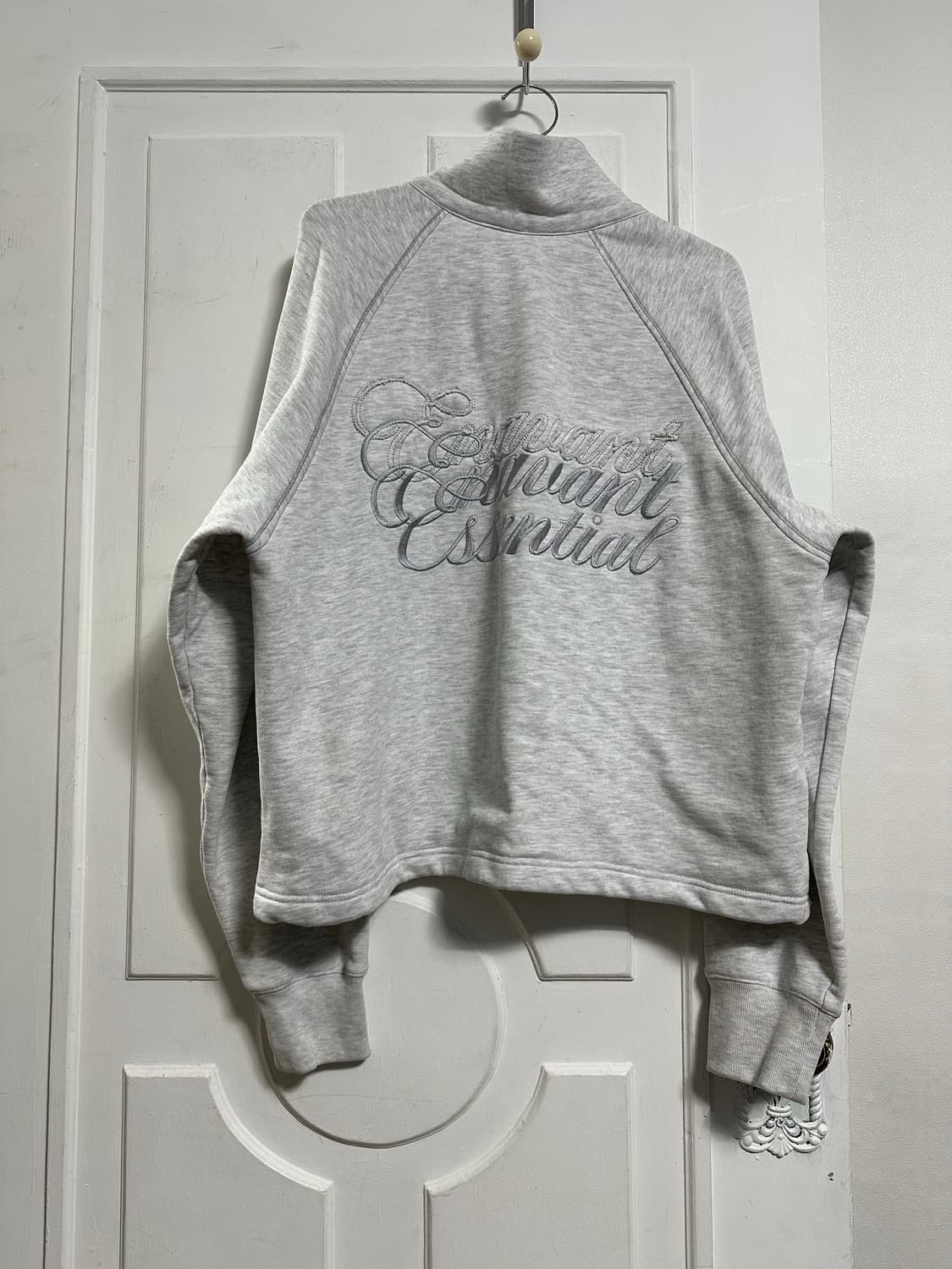 에나반트 ENAVANT 반집업 상품이미지2