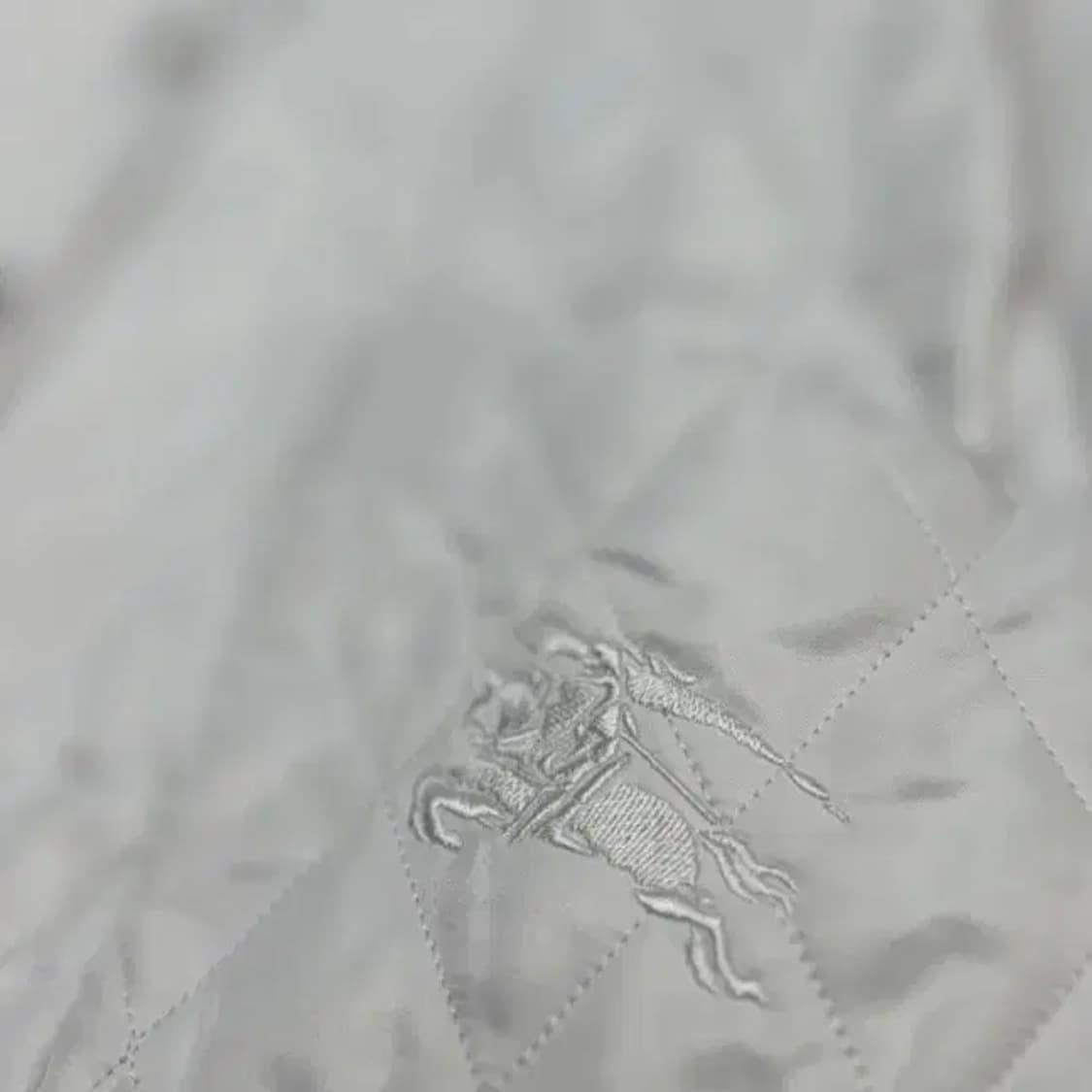 버버리 주니어 퀼팅 자켓 10-12세 152cm 여성44 상품이미지6