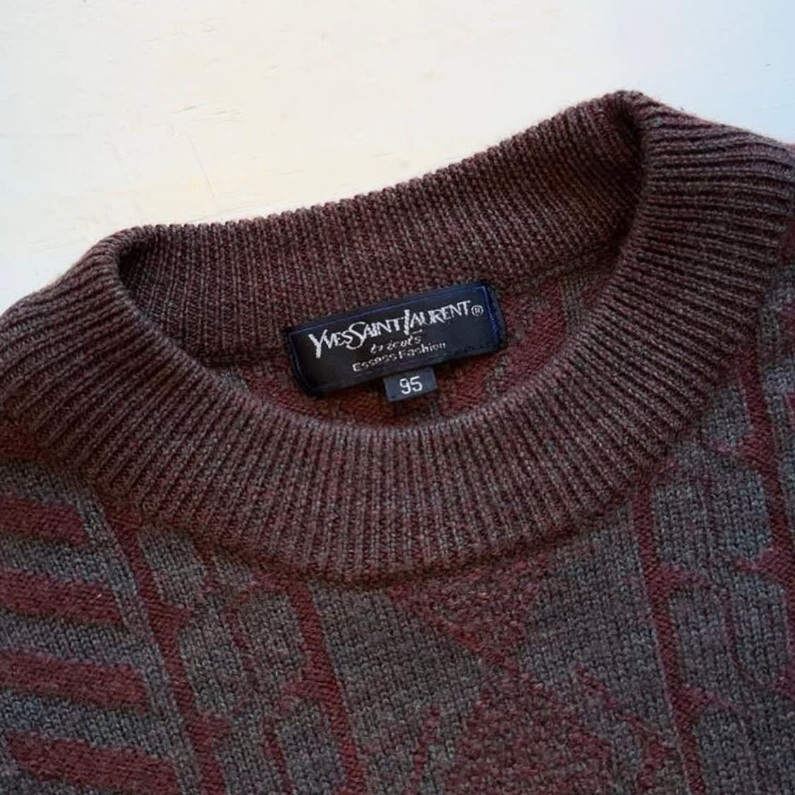 90s 입생로랑 앤틱 패턴 니트 상품이미지6