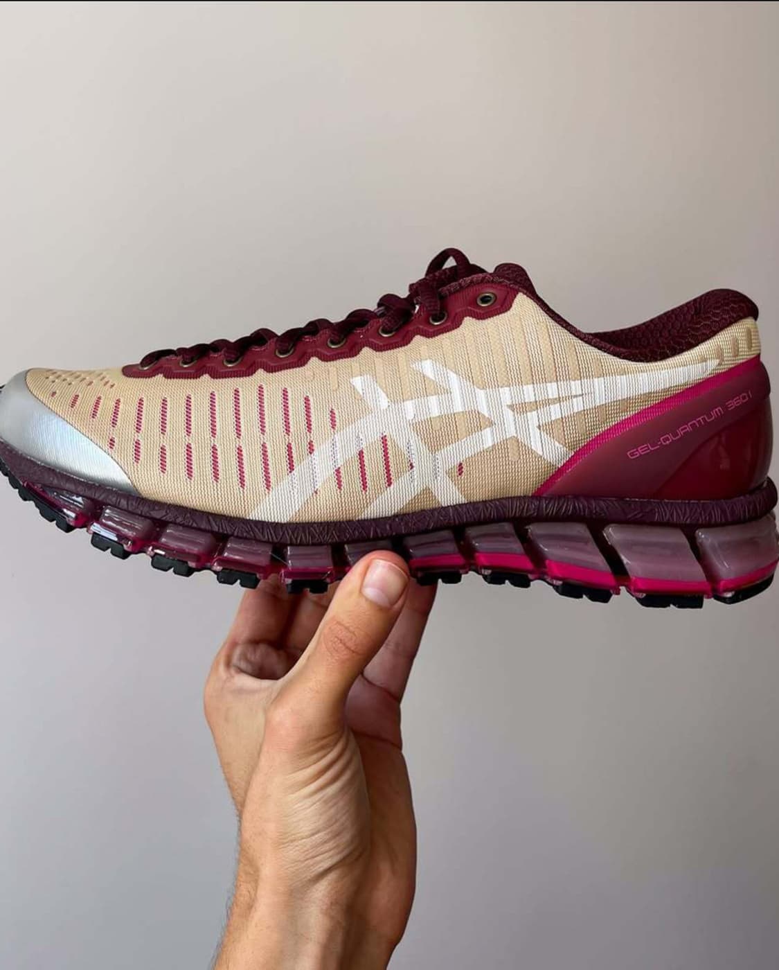 260] 아식스 x 어보브 더 클라우즈 젤 퀀텀 360 레드 상품이미지1