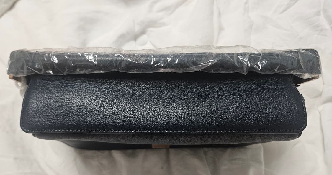 새상품 쿠론 크로스백 상품이미지3