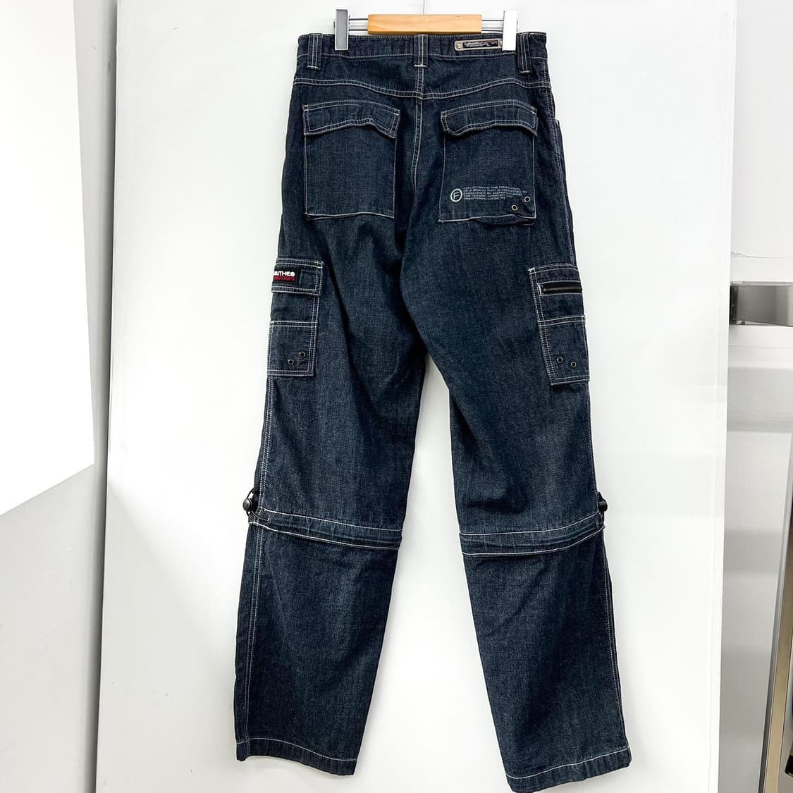 푸부 컨버터블 트랜스 폼 데님 포켓 카고 팬츠 상품이미지6