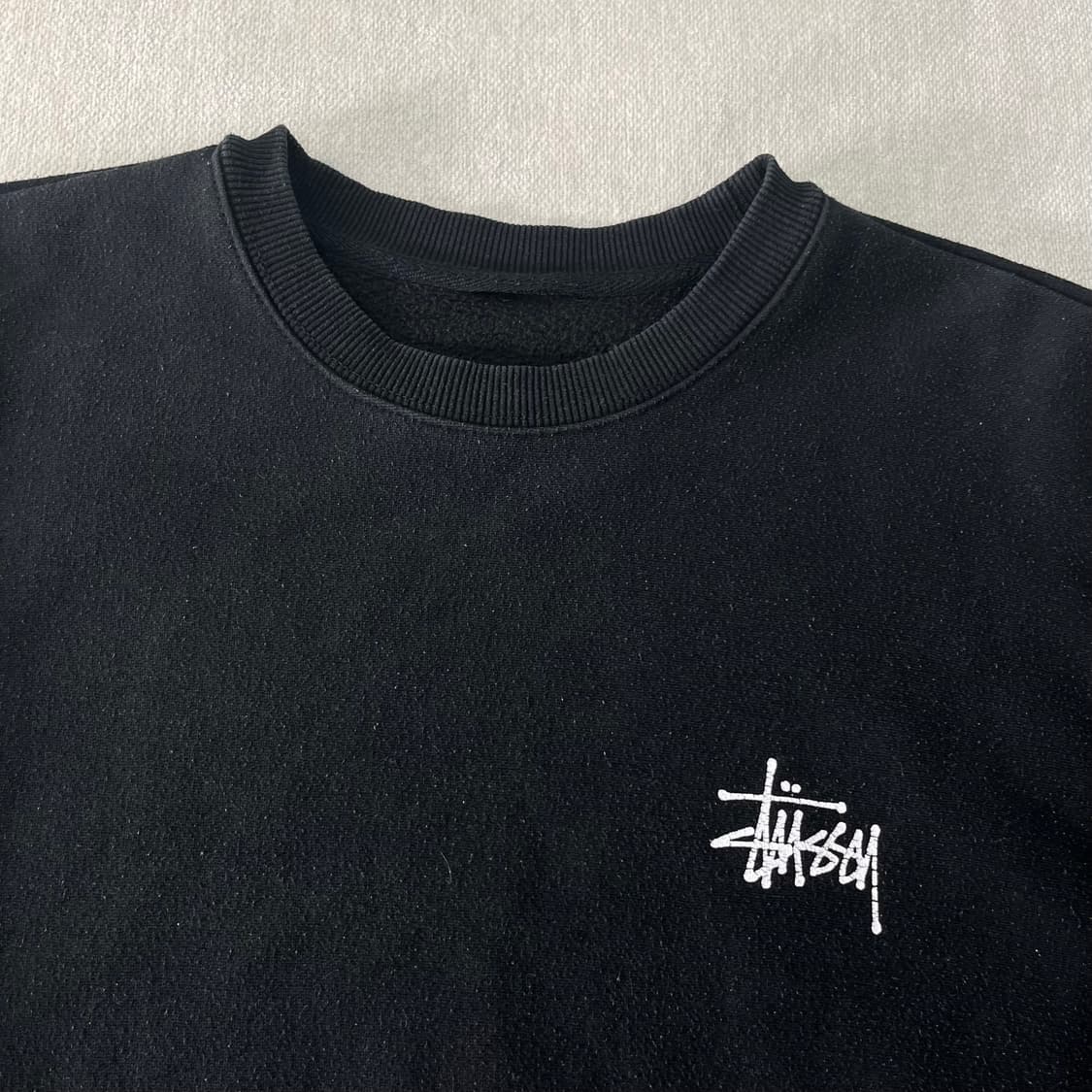 100 스투시 베이직로고 맨투맨 상품이미지3