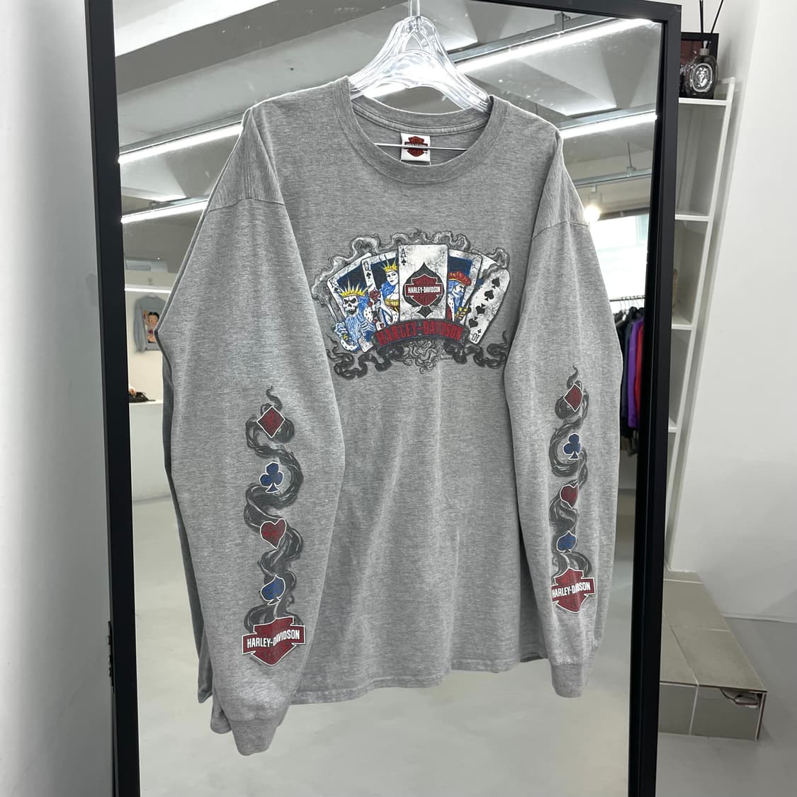 할리데이비슨 스컬 해골 트럼프카드 연기 롱슬리브 상품이미지1