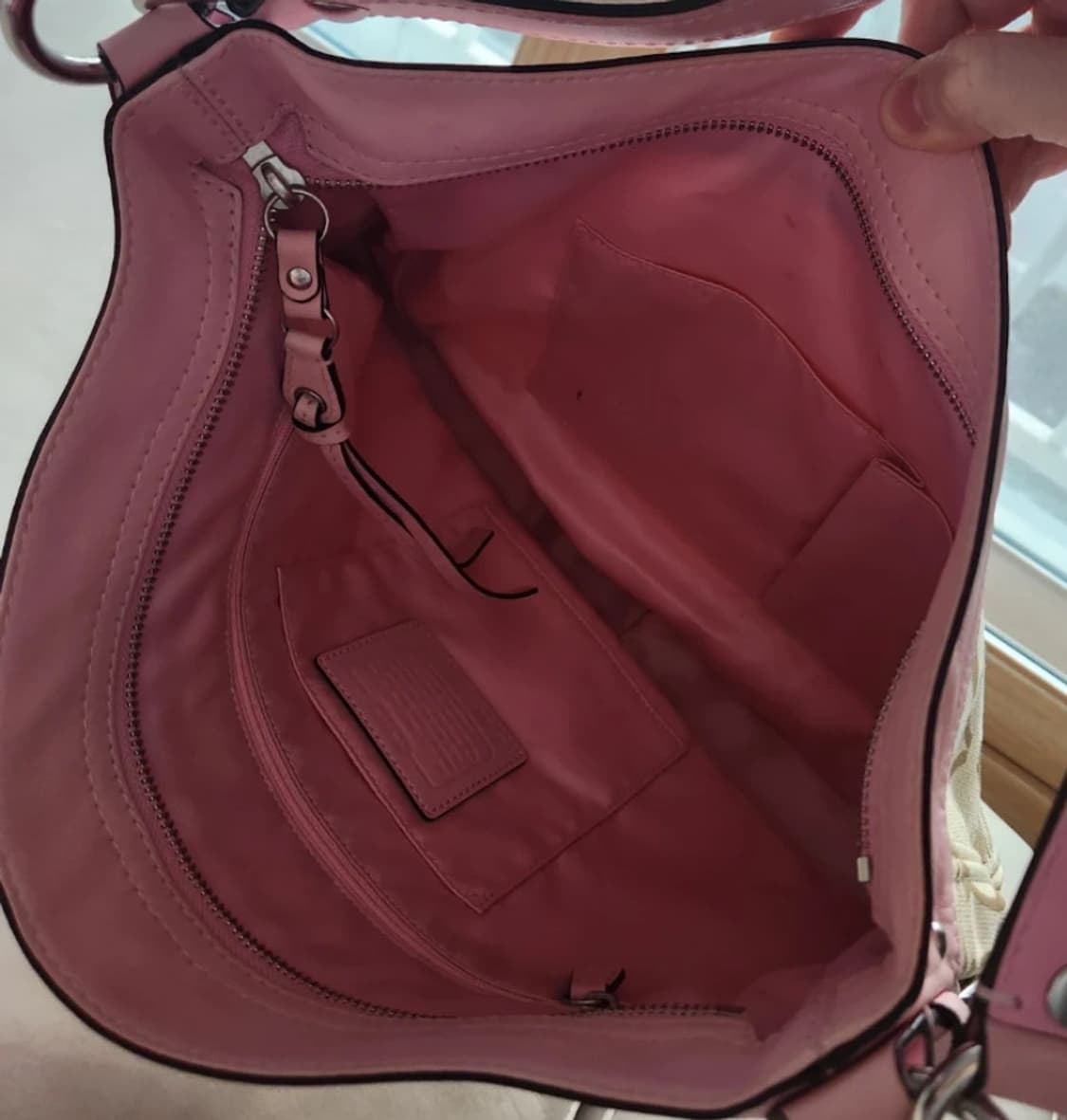 Coach y2k 핑크 숄더백 상품이미지5