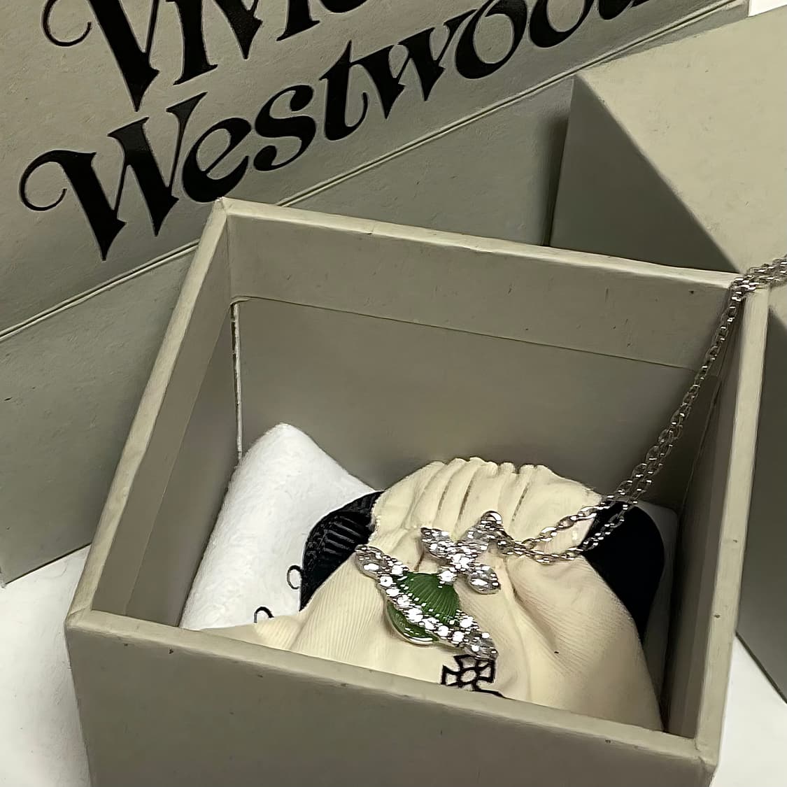 풀박스) 비비안웨스트우드 미레이 그린 펜던트 목걸이 상품이미지2