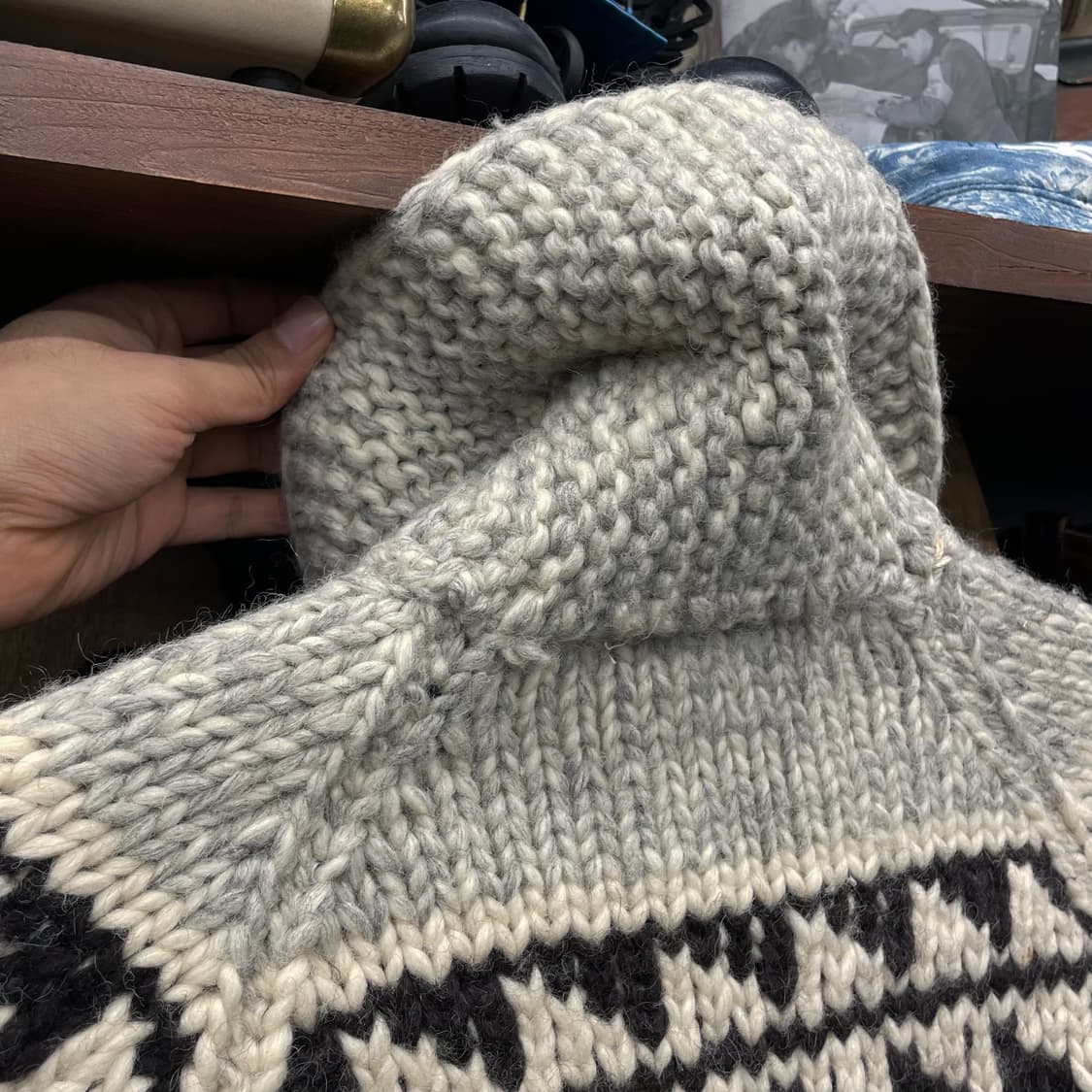 카나타 핸드메이드 캐나다 우드 버튼 울 코위찬 니트 스웨터 상품이미지8