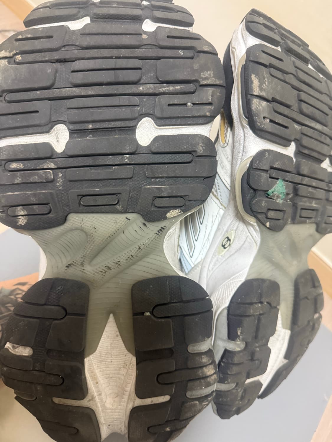 발렌시아가 카고스니커즈 40 상품이미지5