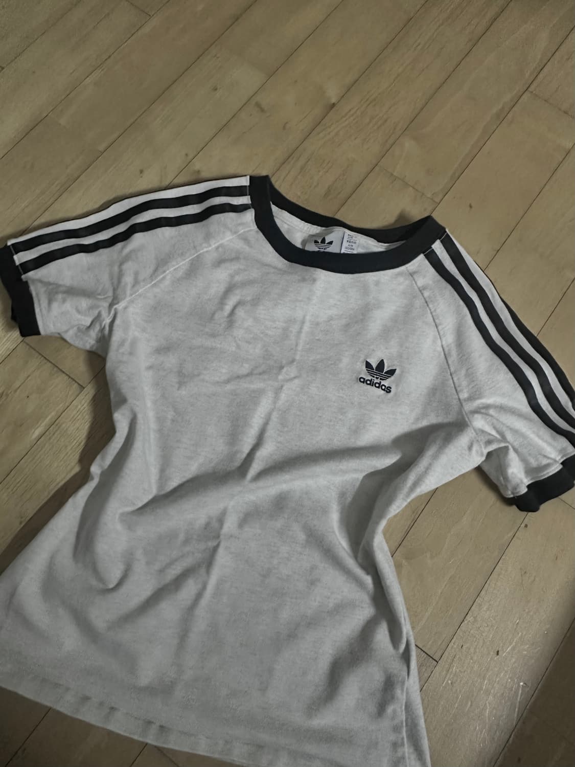 아디다스 반팔티 M 상품이미지1