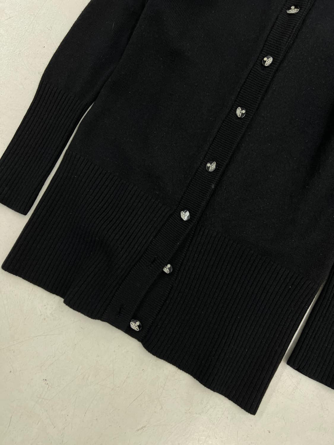 비비안 웨스트우드  롱카라 가디건 상품이미지5