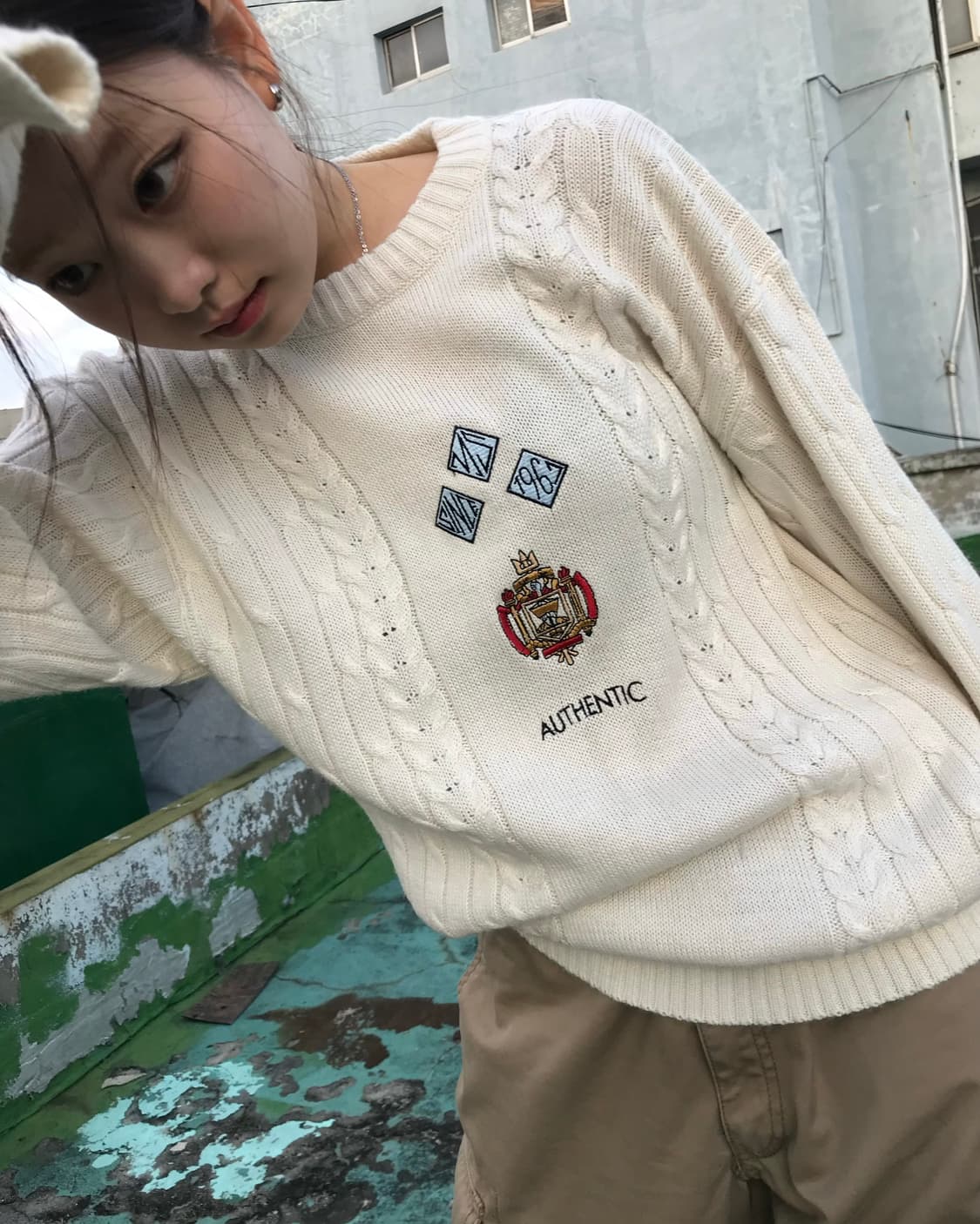 Authentic 아이보리 니트  상품이미지1