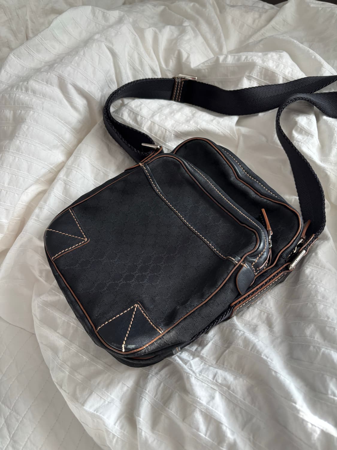 셀린느 메신저 크로스바디백 상품이미지2