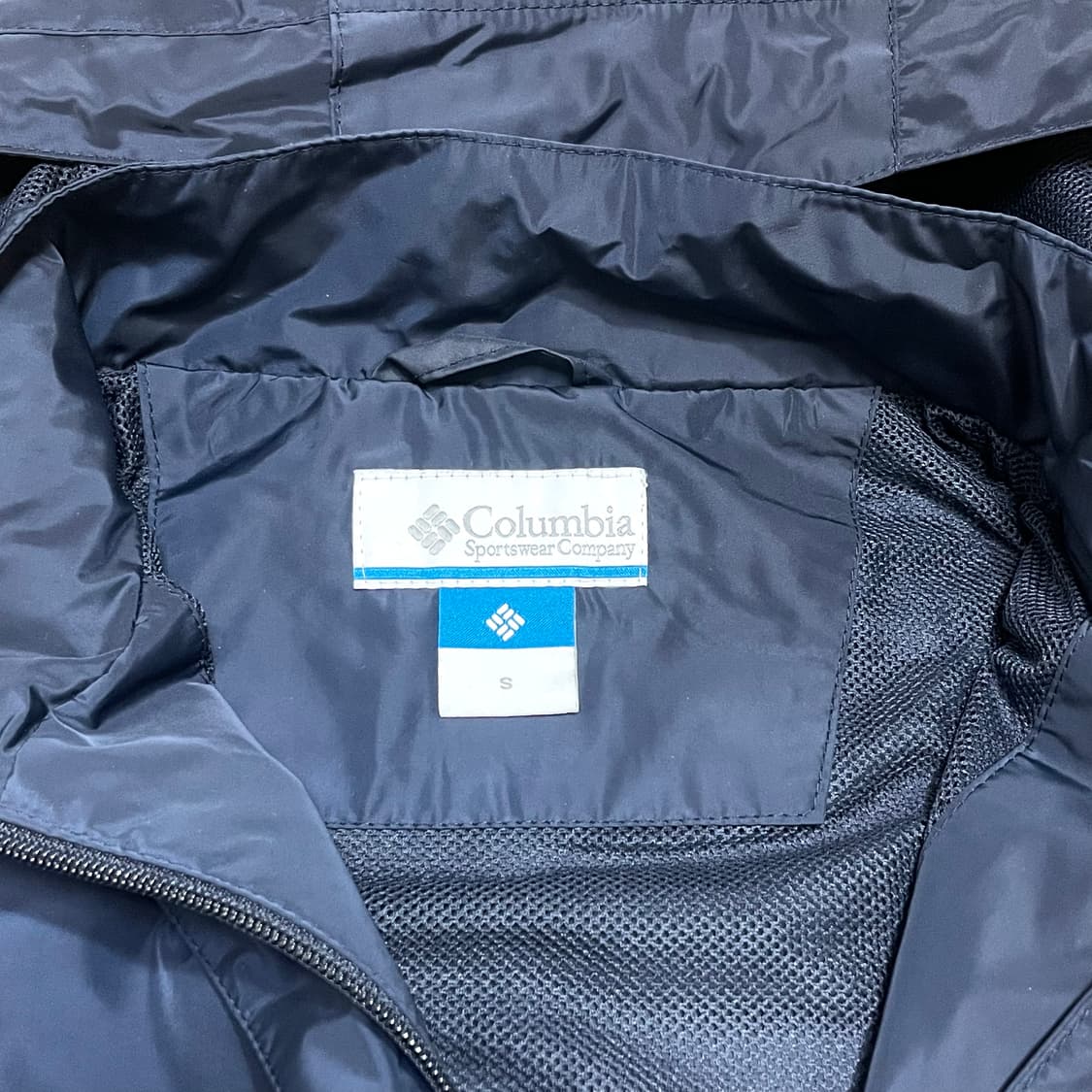 컬럼비아 네이비 바람막이 자켓 여성S 상품이미지3