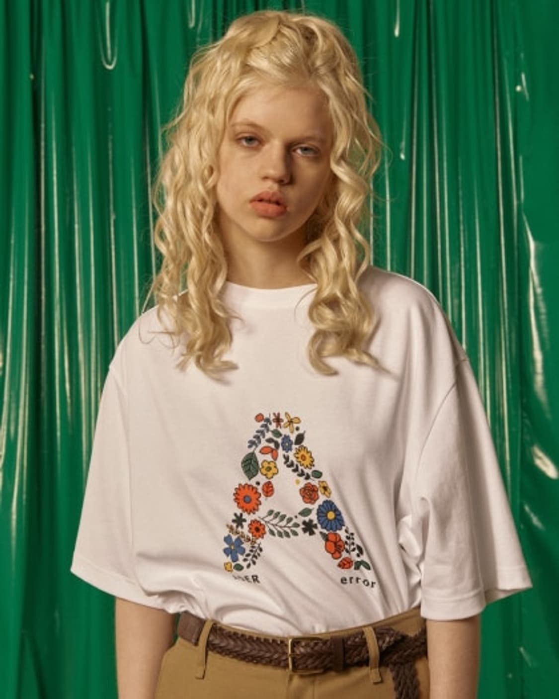 아더에러 플라워 티셔츠 상품이미지1