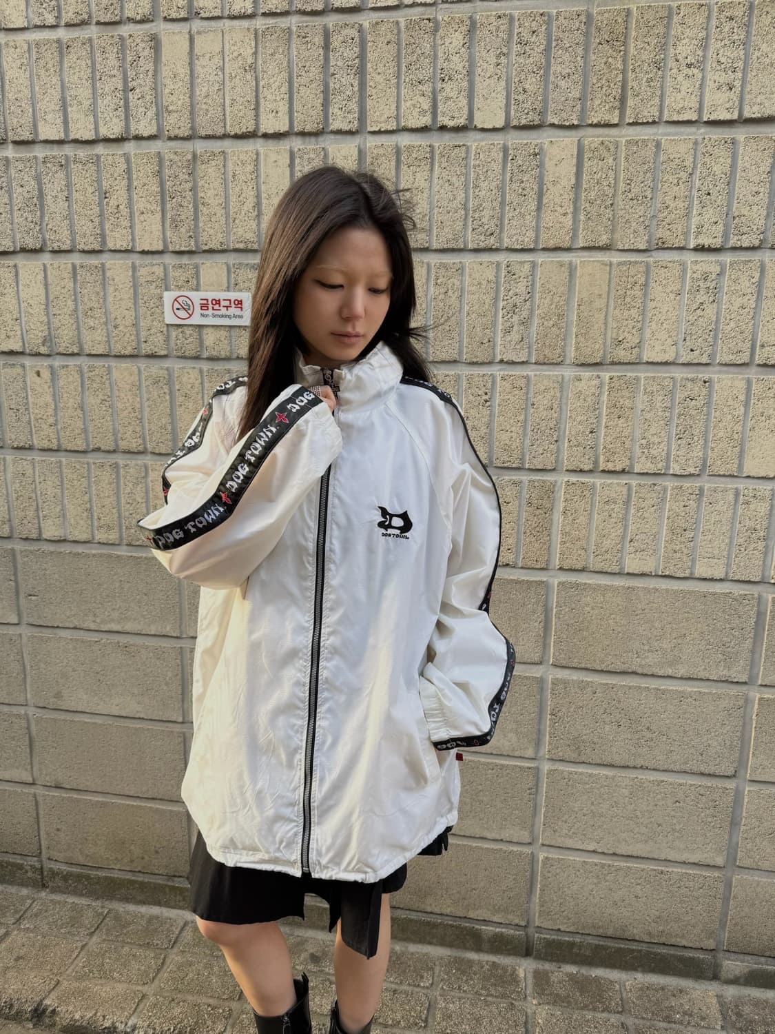 도그타운 올드스쿨 무드 오버핏 윈드브레이커 상품이미지8