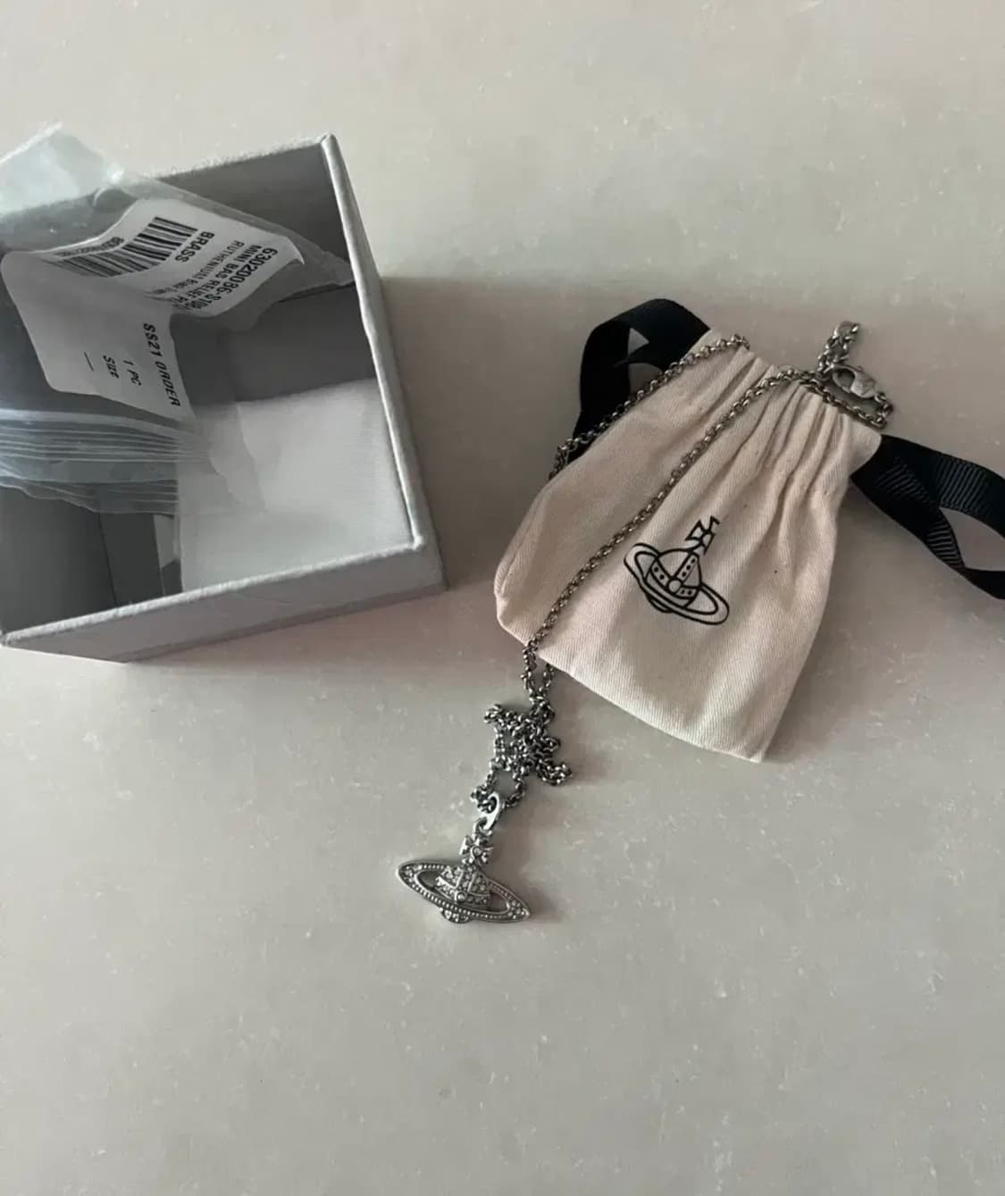 비비안웨스트우드 목걸이 상품이미지1