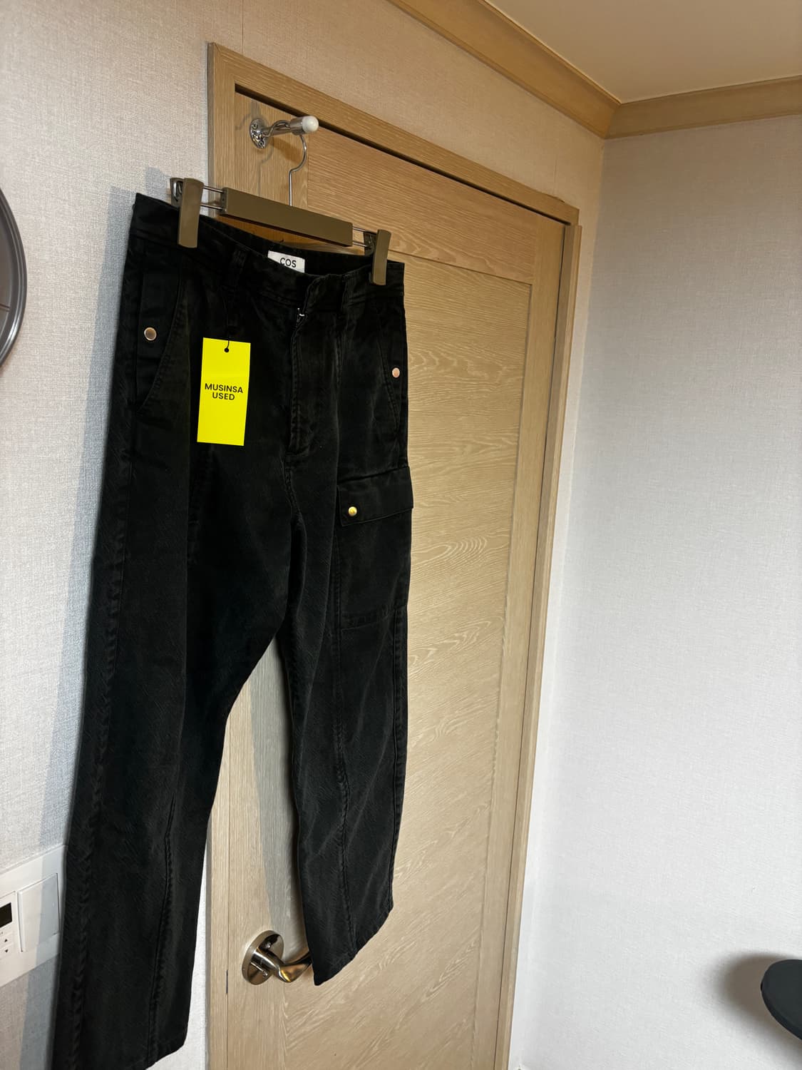 택포/S급) COS 다크 그레이 워크웨어 카고 팬츠 상품이미지3