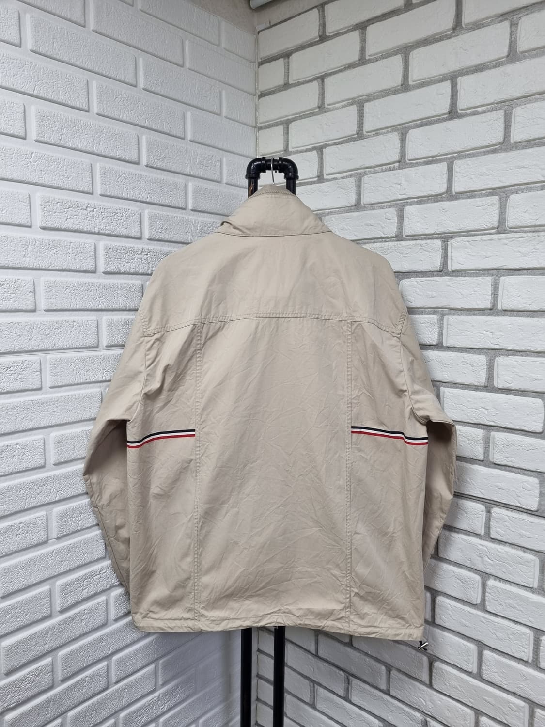 [4/23년/정품] 몽클레어 호시 바람막이 자켓 베이지 상품이미지8