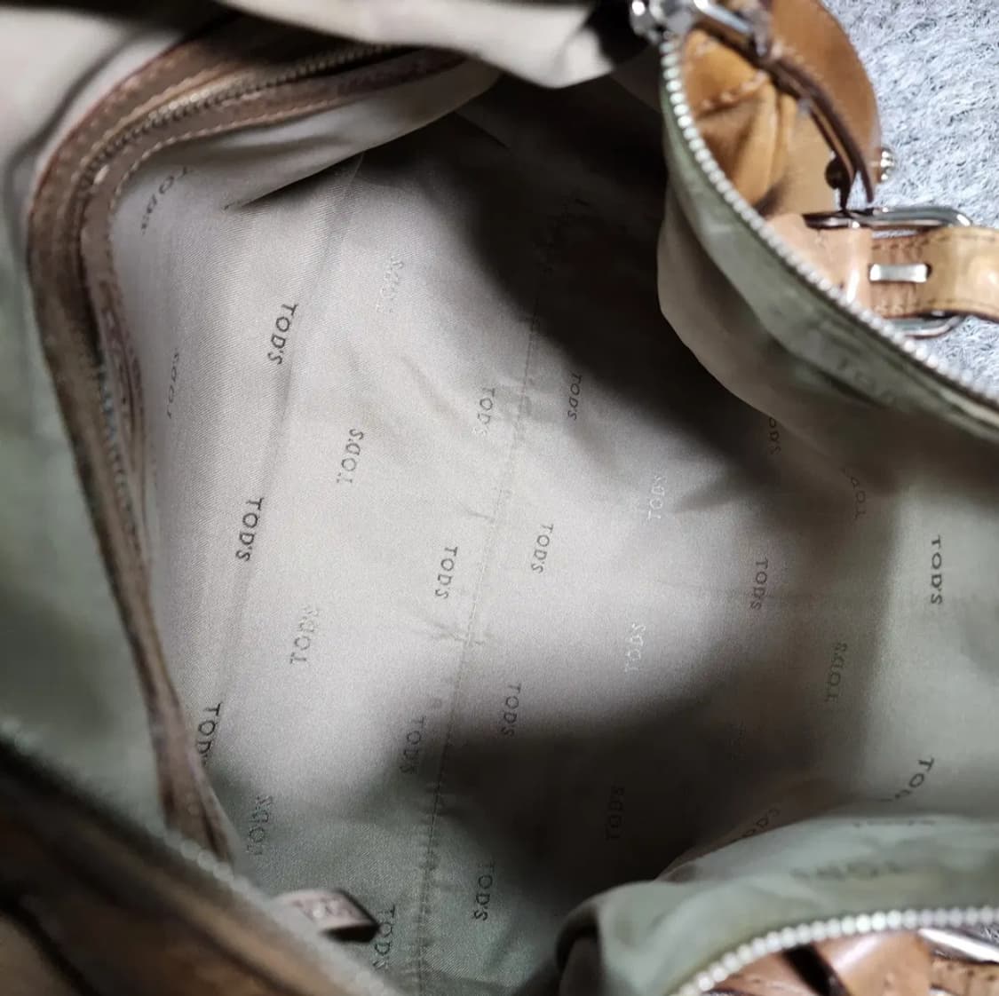 토즈 레더 숄더백 상품이미지8