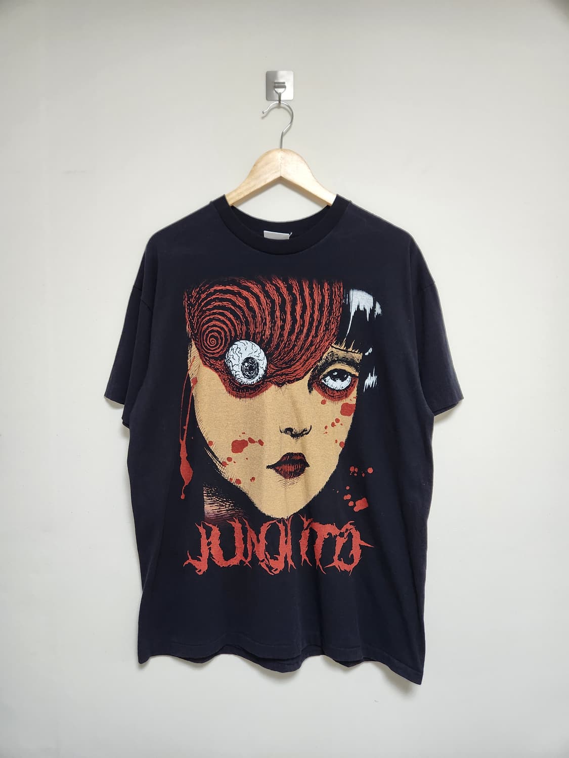 이토준지 소용돌이 시리즈 티셔츠 XL 상품이미지1