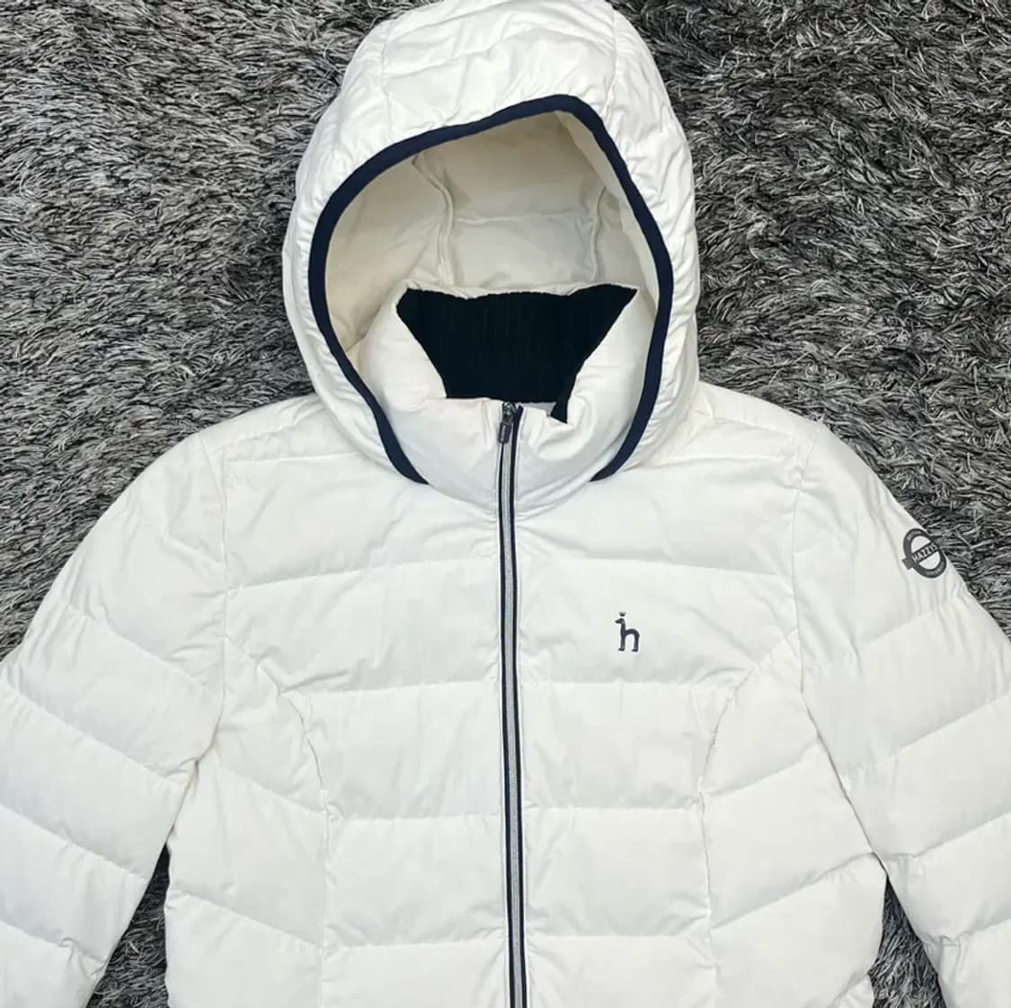 헤지스 골프 여성 구스다운 패딩 (85) 상품이미지2