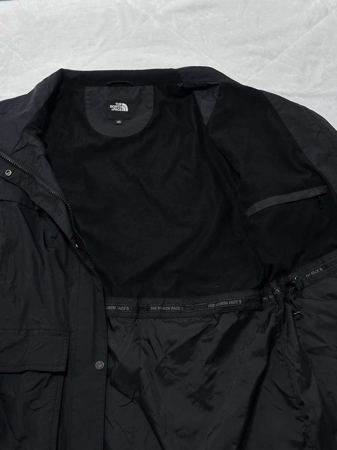 노스페이스 HyVent 블랙 롱 바람막이 자켓 상품이미지3