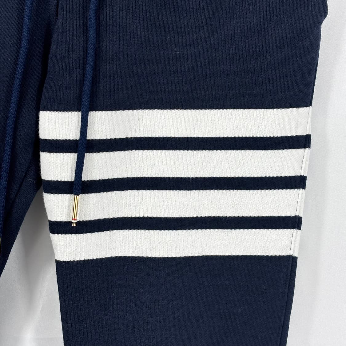 (정품,새상품급)톰브라운 루프백 사선 클래식 스웨트팬츠 네이비 상품이미지2