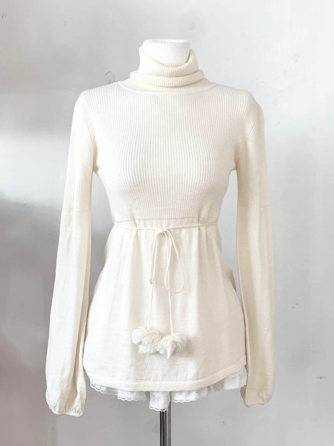 크림아이보리 골지 히메갸루 폼폼이 니트 상품이미지1