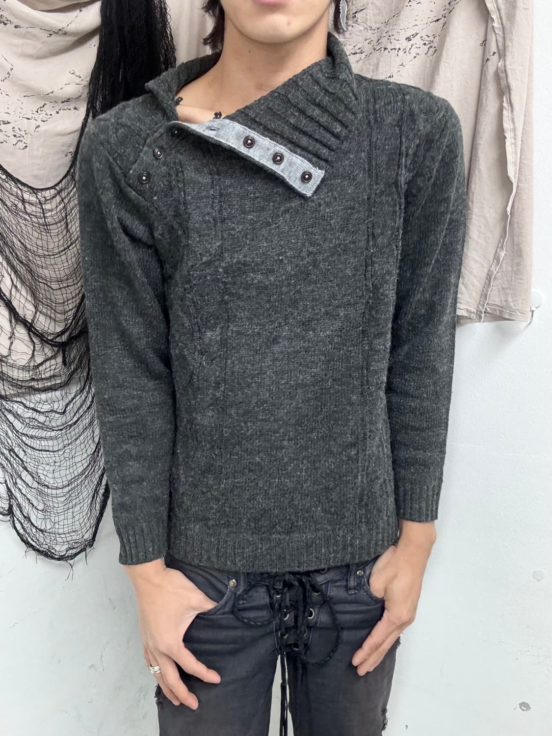 High Neck Design Button Detail Knit Slee 상품이미지1