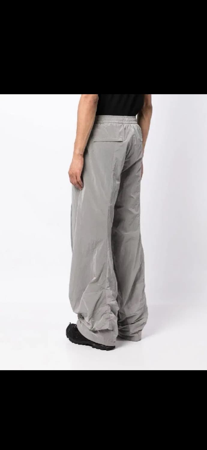 Y/PROJECT 와이프로젝트 로고 프레스드 크리즈 트랙팬츠 그레이M 상품이미지4