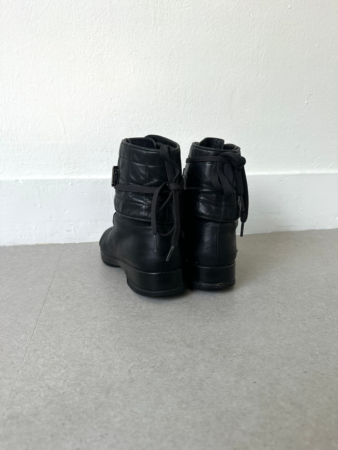 샤넬 2000s CC로고 퀼팅 레더 컴뱃부츠 상품이미지6