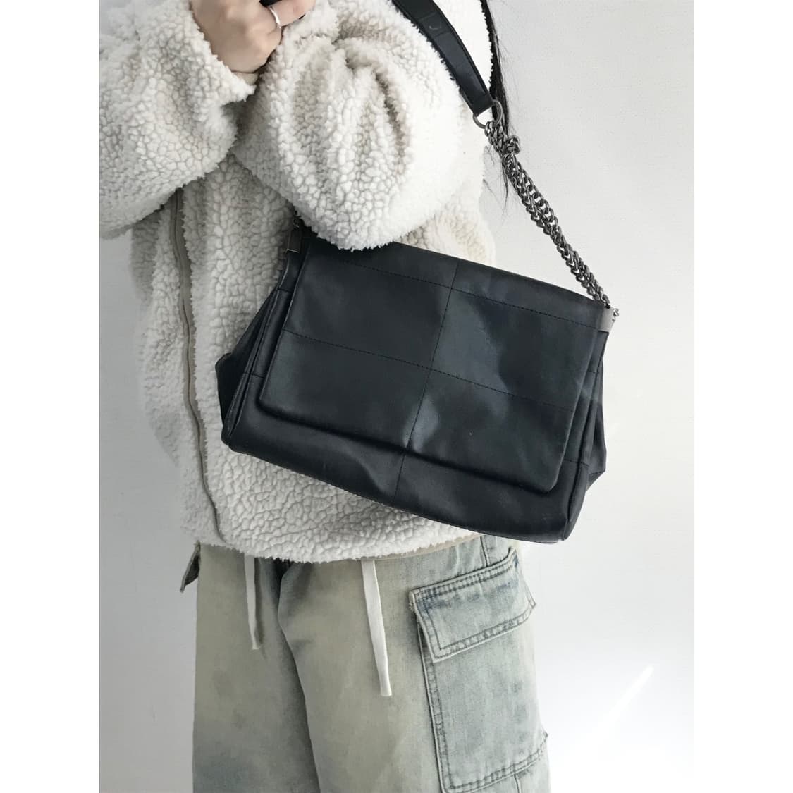 자라 숄더백 상품이미지1