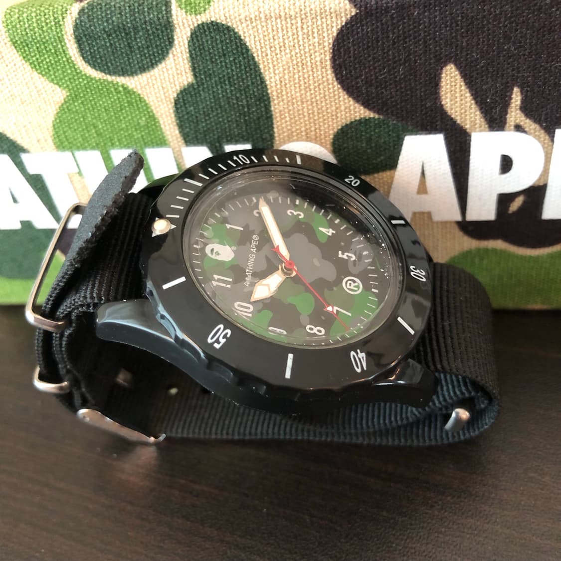 베이프 카모 시계 상품이미지2