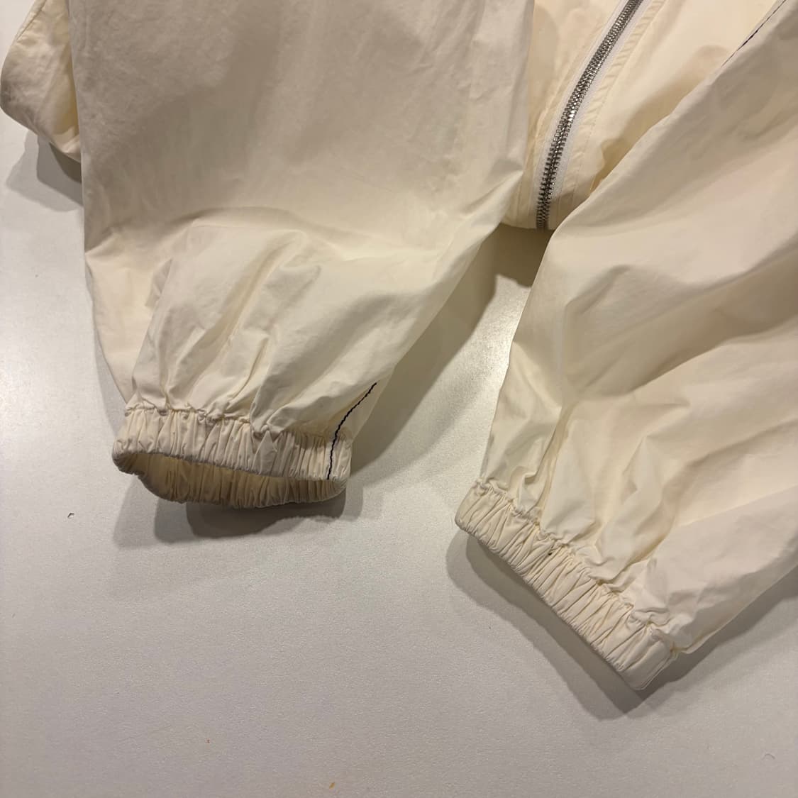 마뗑킴 빅로고 아이보리 바람막이 자켓 D224 상품이미지7