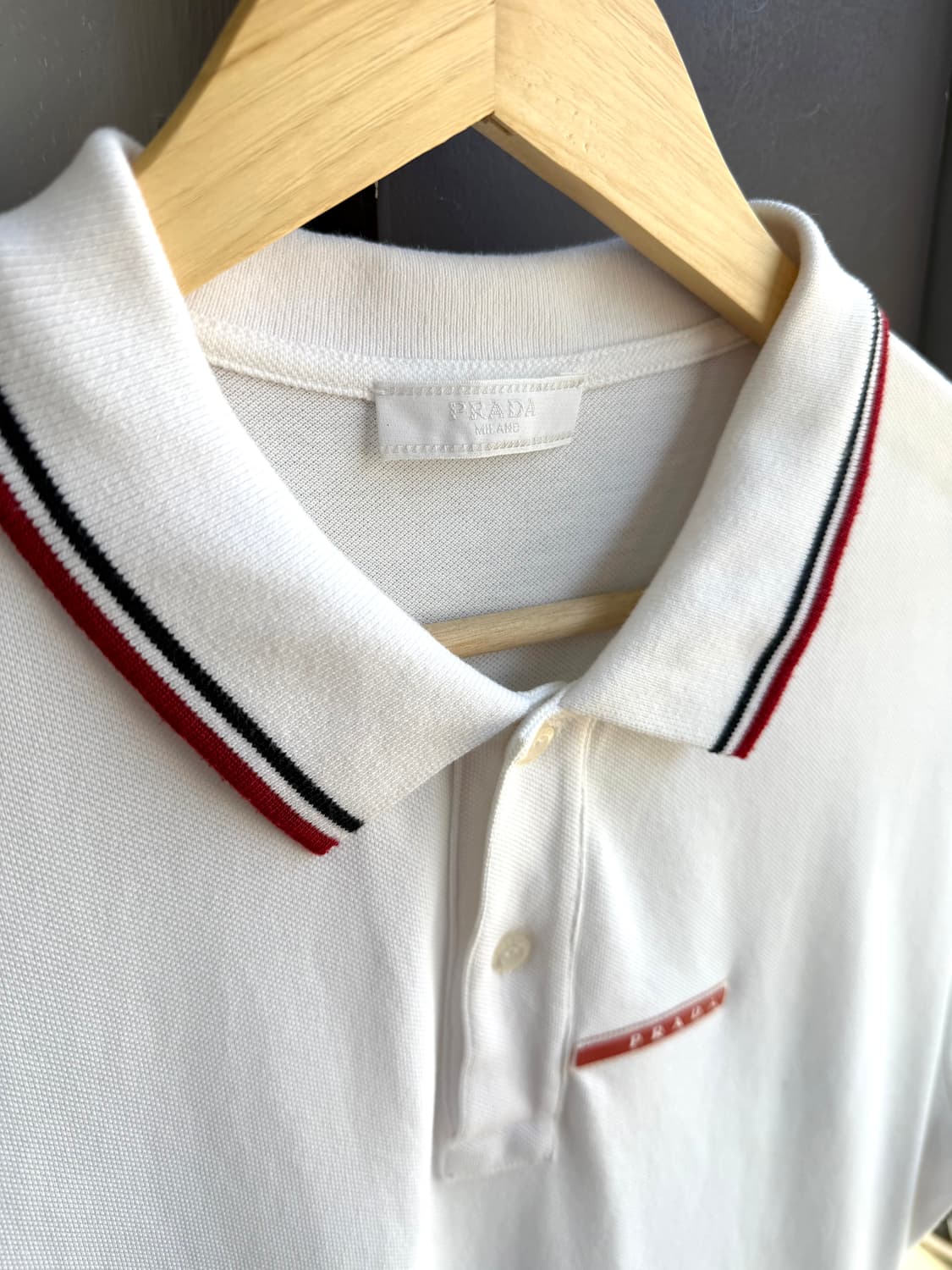 .105/ 프라다 레드탭 라이닝 PK 반팔 상품이미지5