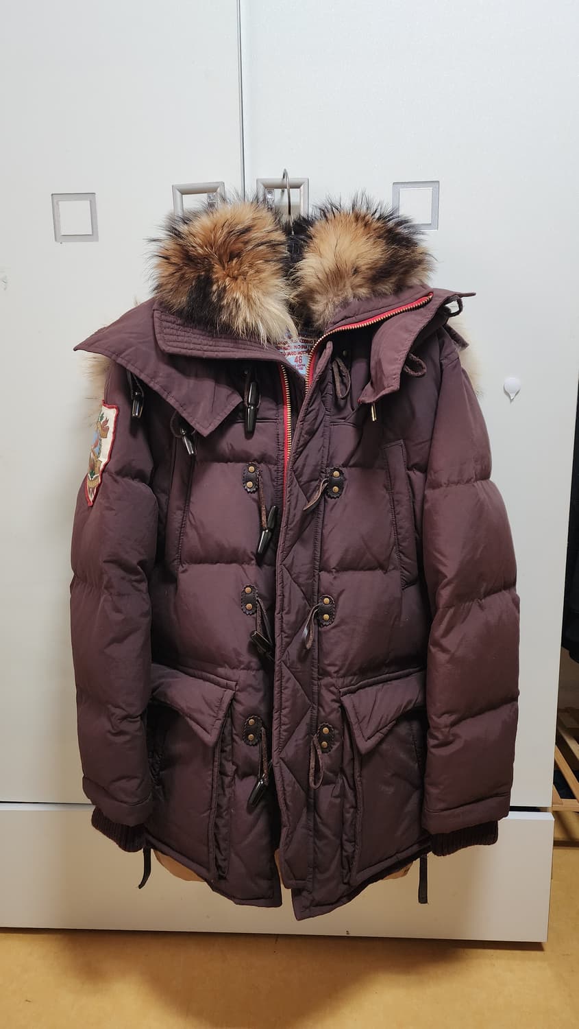 디스퀘어드2 라쿤퍼 다운 더플 방패 패딩 상품이미지4