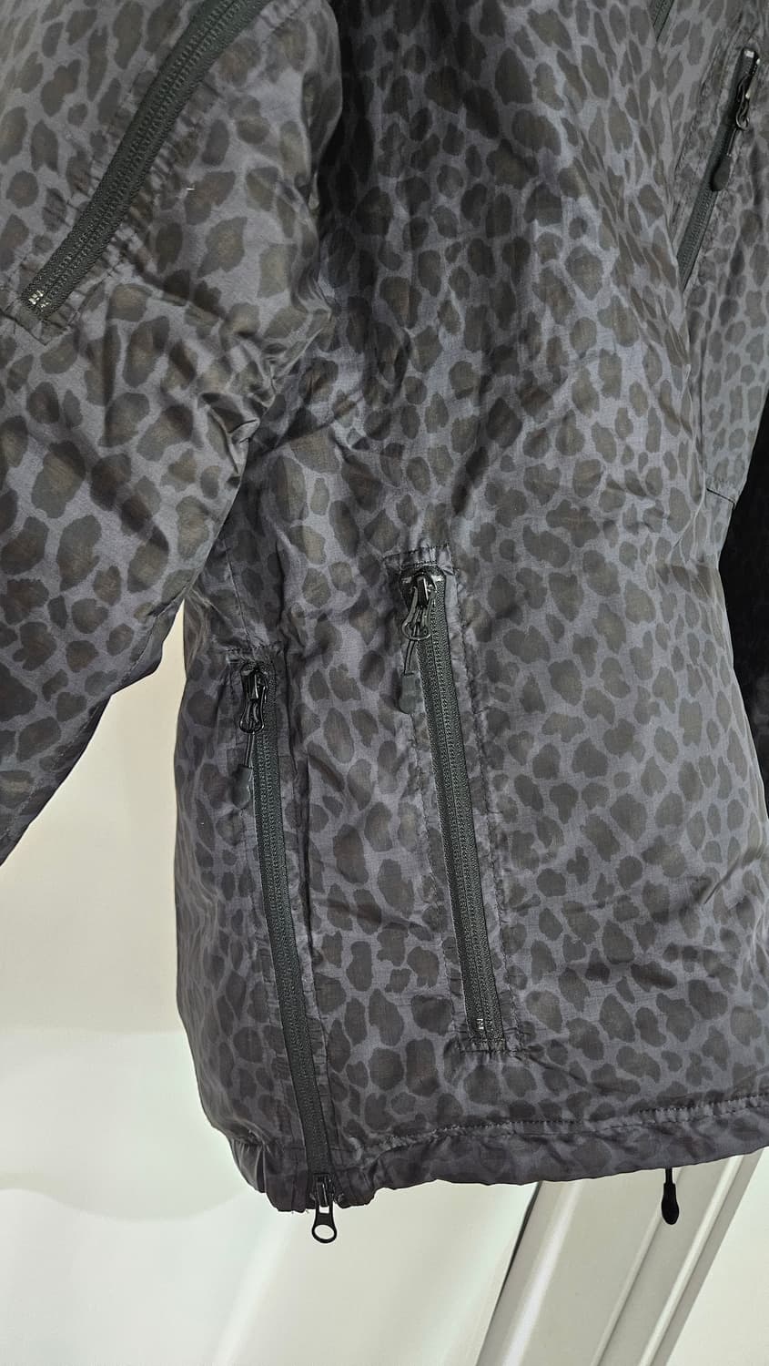 니들스 C.E 다운 레오파드 자켓 패딩 상품이미지5