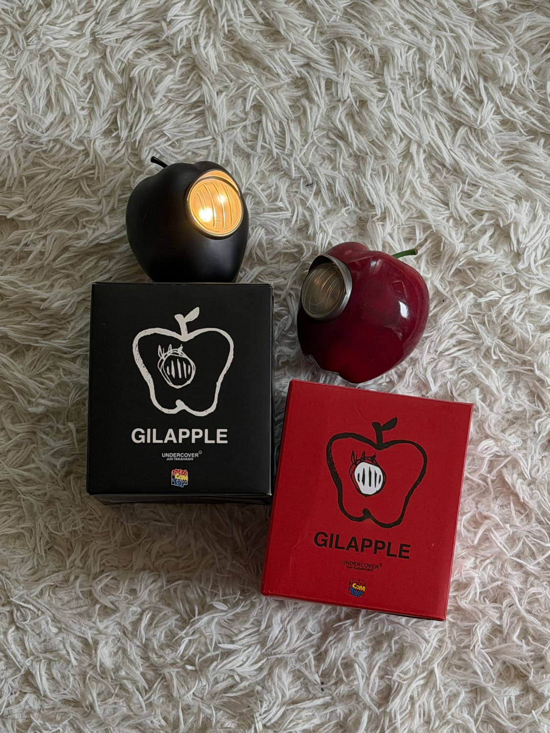 언더커버 길라 애플 조명 블랙/레드 상품이미지1