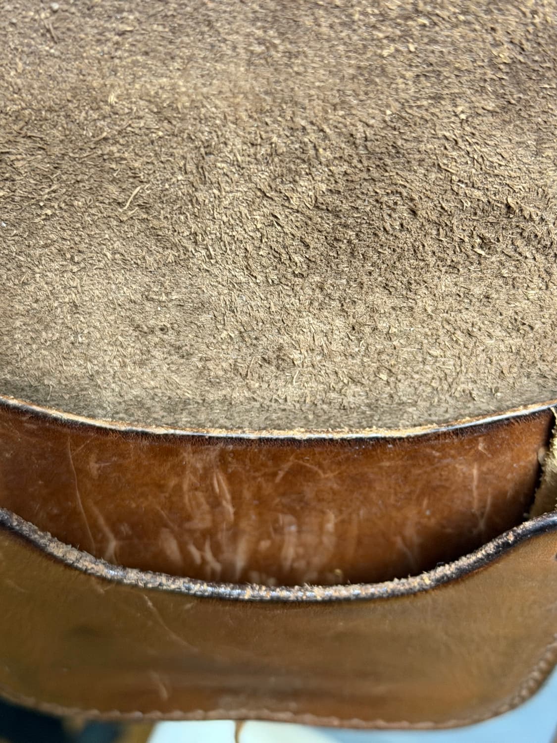 고로스 다크 브라운 벨트루프 메디슨백 S 상품이미지5