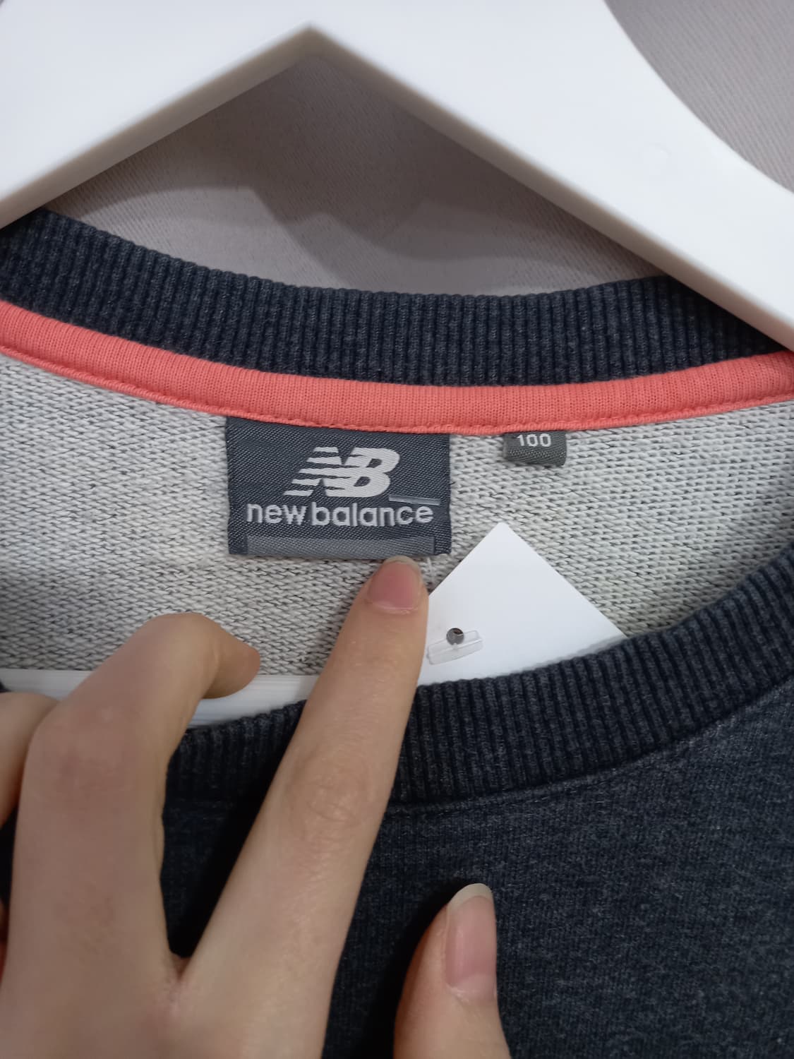 뉴발란스 맨투맨 상품이미지2