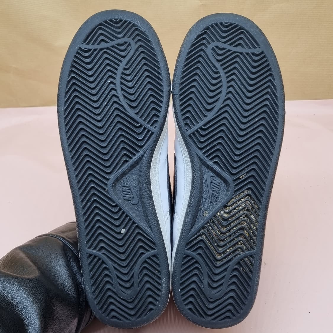 나이키 코트 로얄 여성 스니커즈 240 상품이미지3