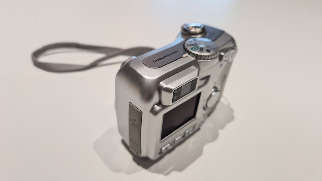 작례O 초소형 디카 니콘 쿨픽스 3100 디지털카메라 빈티지 카메라 상품이미지8