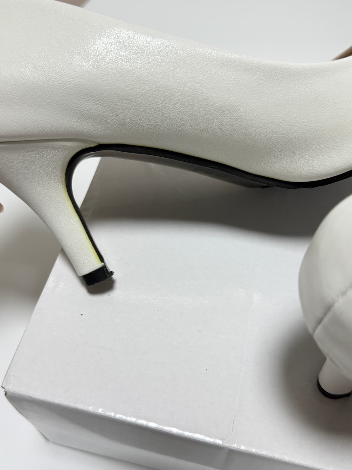 착한구두 화이트 스틸레토 상품이미지6