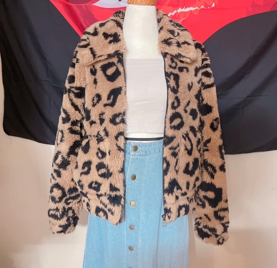 BAGATELLE NYC LEOPARD FUR JACKET 상품이미지3