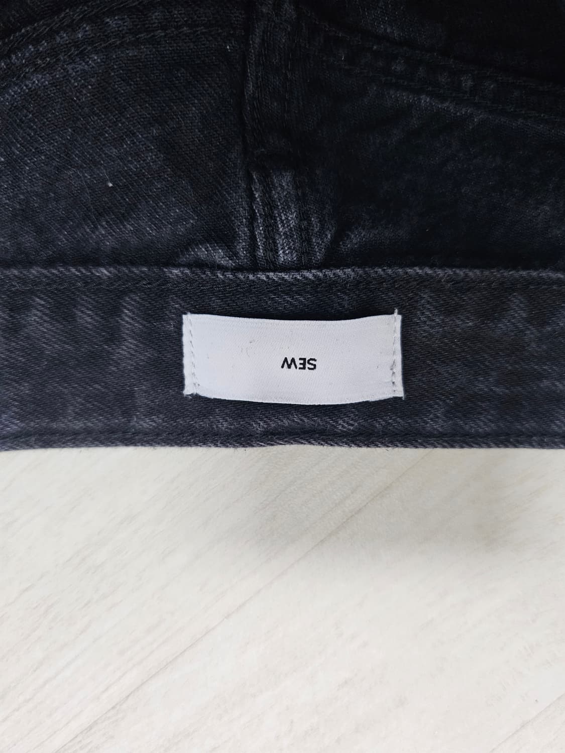 SEW (스테디에브리웨어)  스트레이트 셀비지 데님 팬츠 블랙 2사이즈 상품이미지2