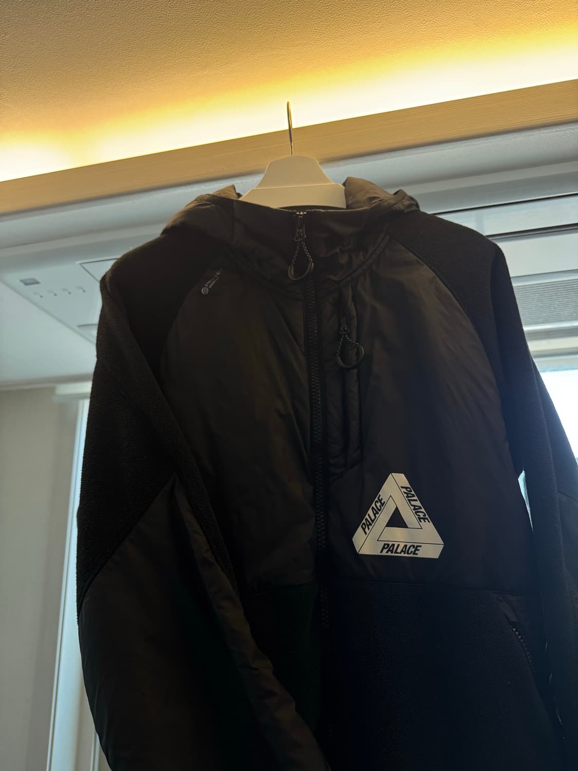 팔라스 자켓 M사이즈 판매합니다 상품이미지1