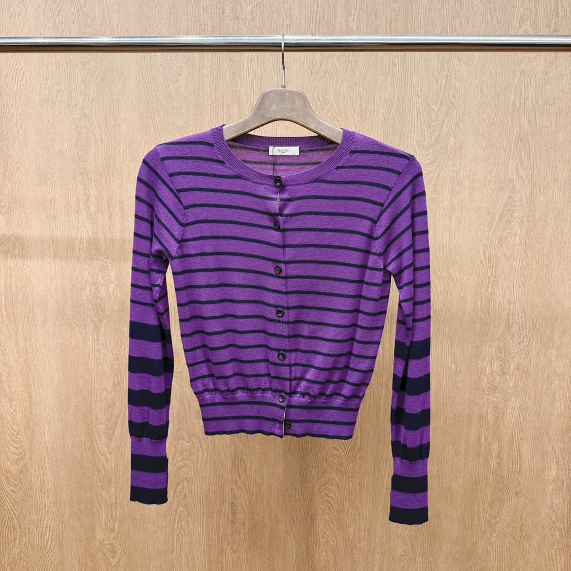 폴스미스 긴팔 라운드넥 니트 가디건 스트라이프 디테일 퍼플 상품이미지2