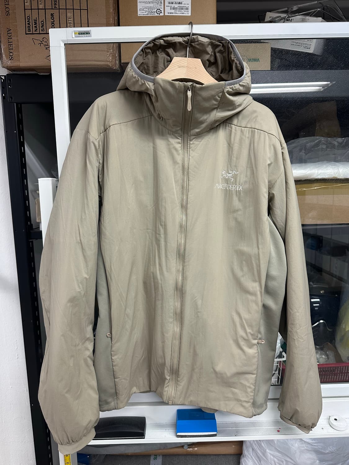 아크테릭스 아톰LT 후디 스모크 블러프(베이지) L 상품이미지3