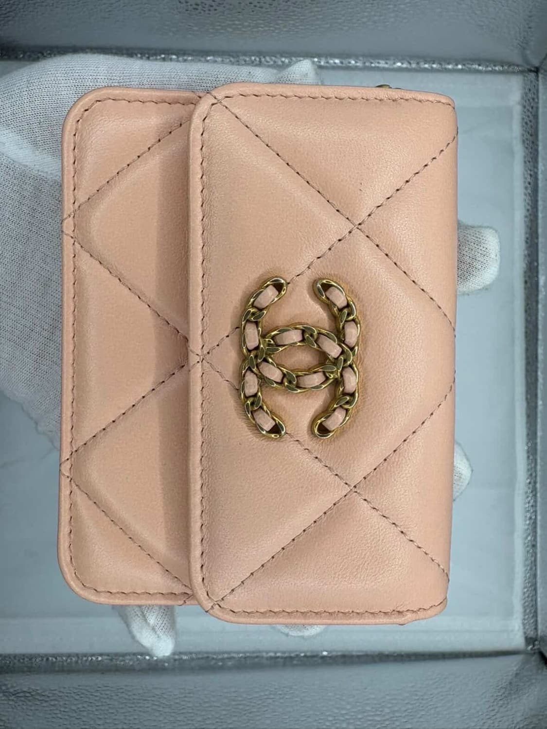 샤넬 19 플랩 체인 카드지갑 상품이미지9