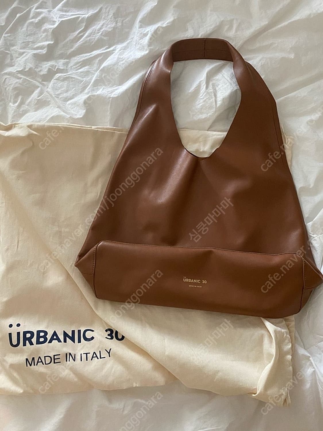 얼바닉30 가죽(카멜,블랙) 호보백 상품이미지2